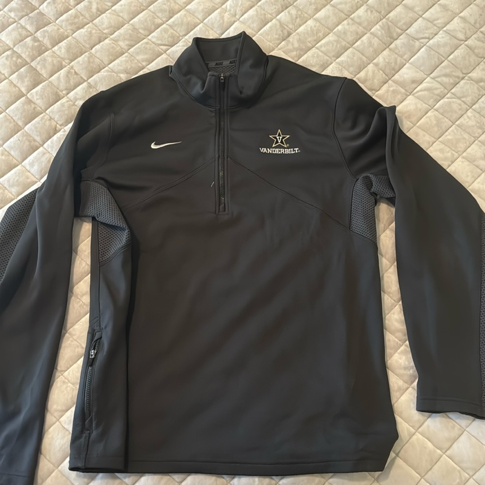 Nike dri fit Vanderbilt half zip pullover